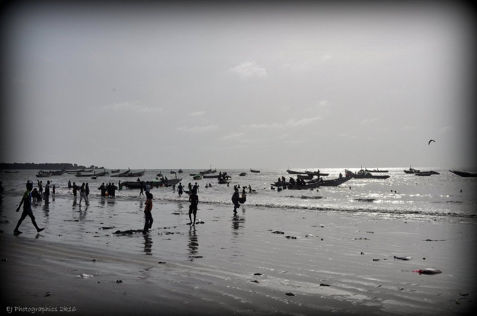 Binnenkomst vissersbootjes