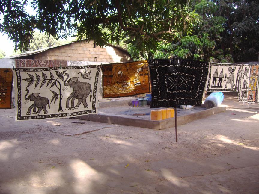 Prachtige kleden gemaakt in de batik factory