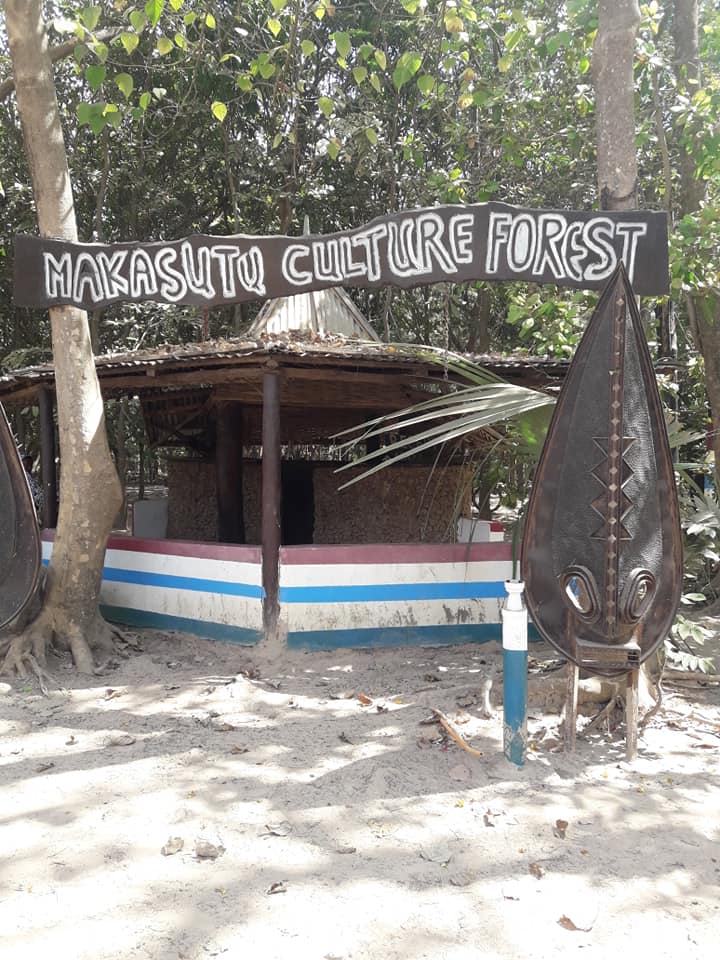 Deze afbeelding heeft een leeg alt-atribuut; de bestandsnaam is 51021882_10213244853819143_13958738201280512_n.jpg